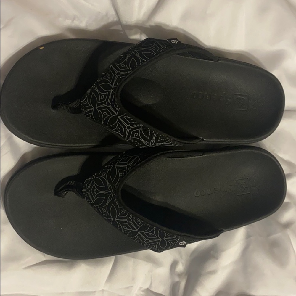 Women’s sandals